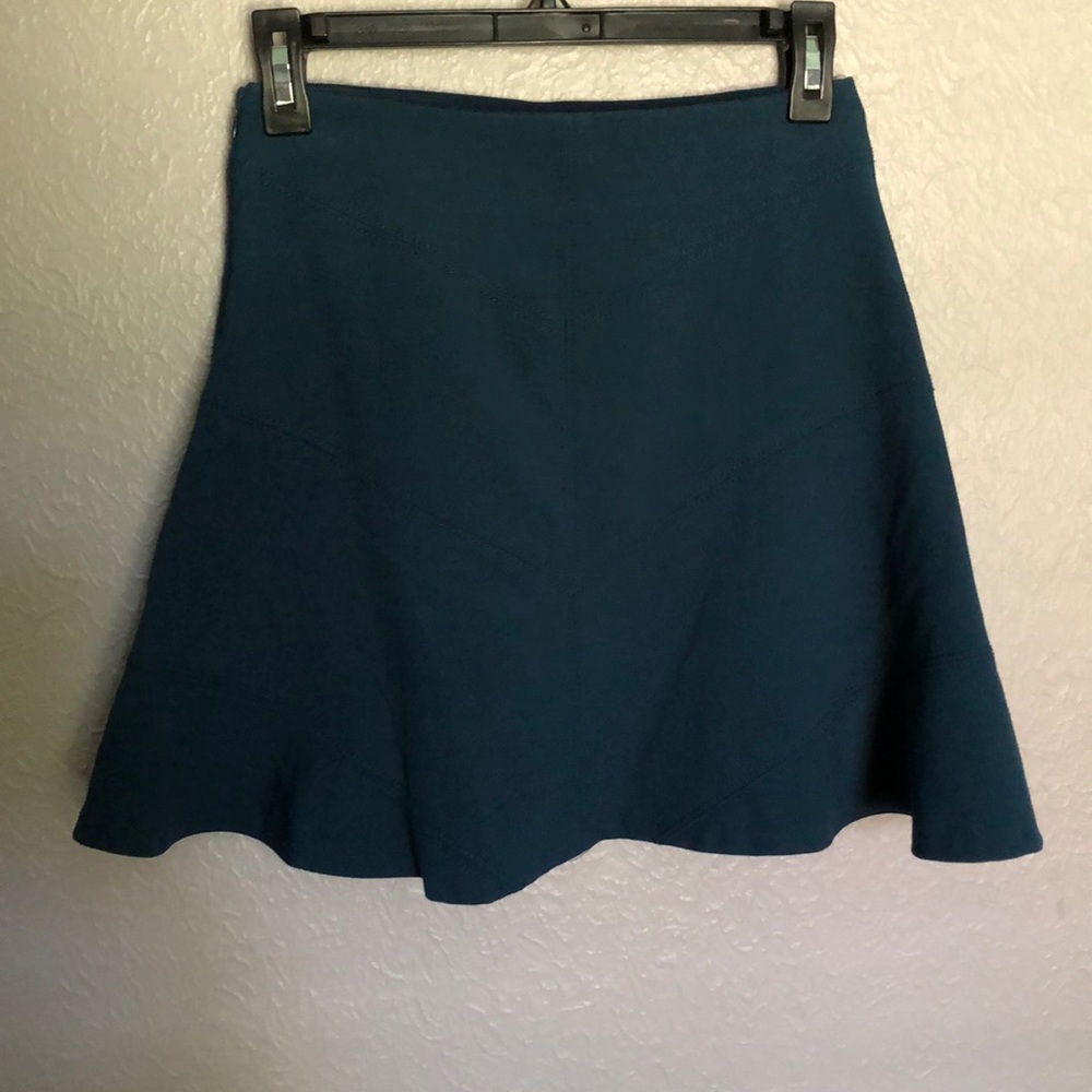 Loft Skirt - Picture 3 of 7